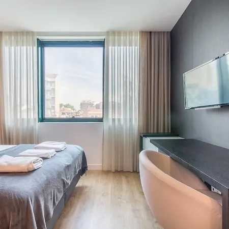 446 Gale Modern Elevator,parking