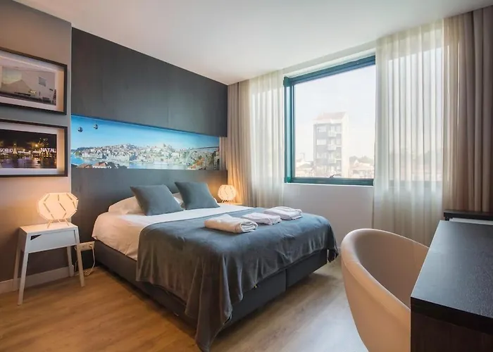 446 Gale Modern Elevator,parking Apartman