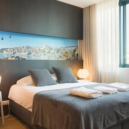 New! Galé Modern * Oporto